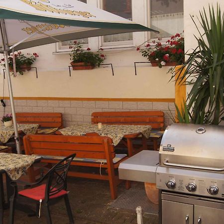 Hotel-Restaurant Ehses Цельтинген-Рахтиг Экстерьер фото